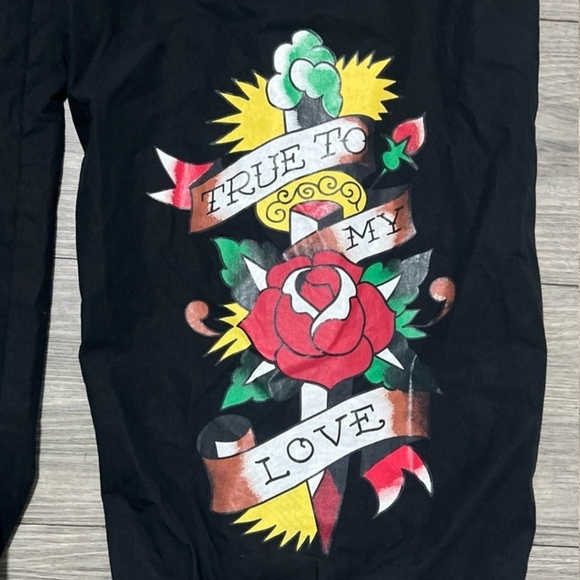 Ed Hardy Black Cargo Pants with Red and Green Accents - Picture 2 of 9